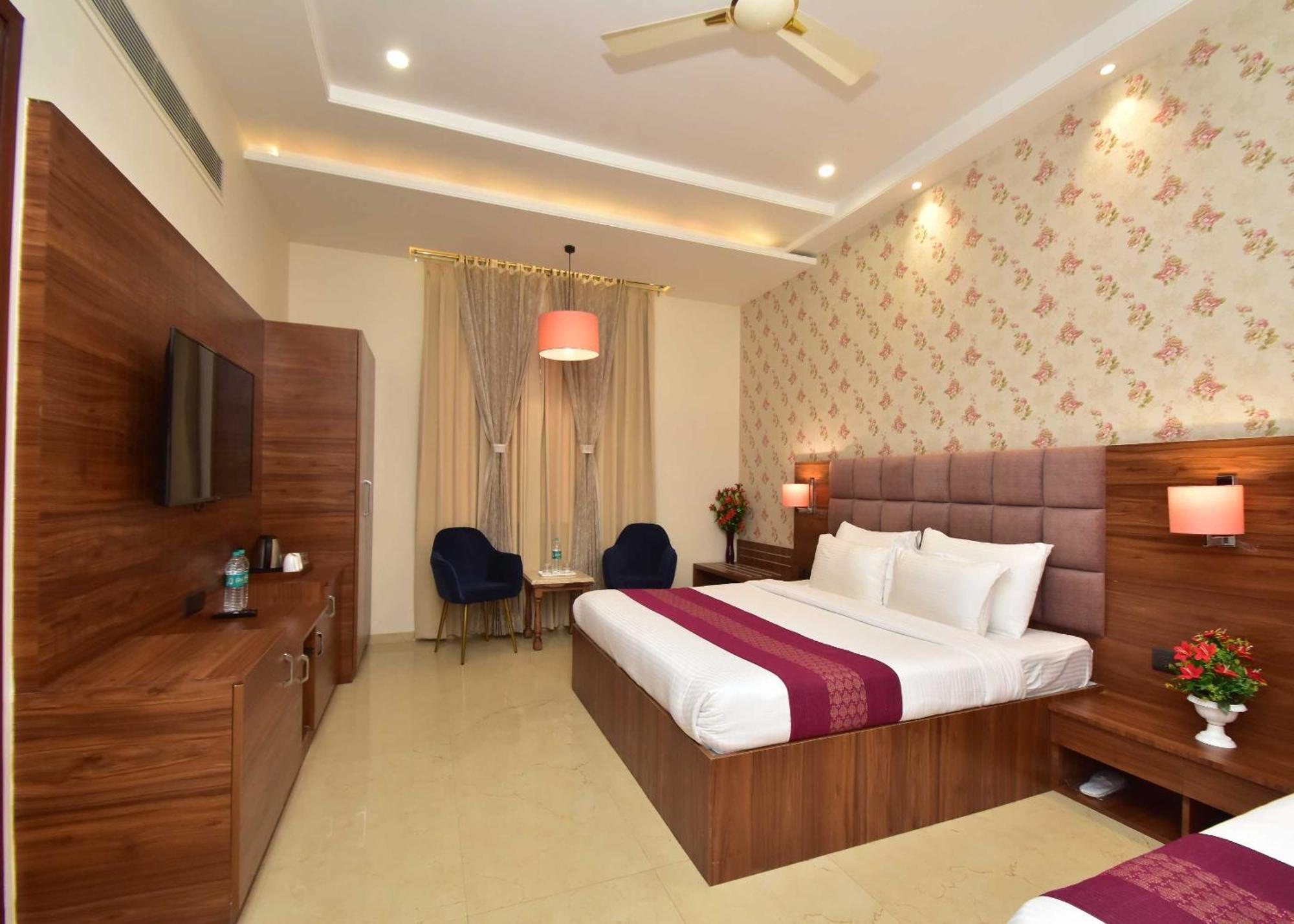 Hotel Shyamleela Khātu Dış mekan fotoğraf