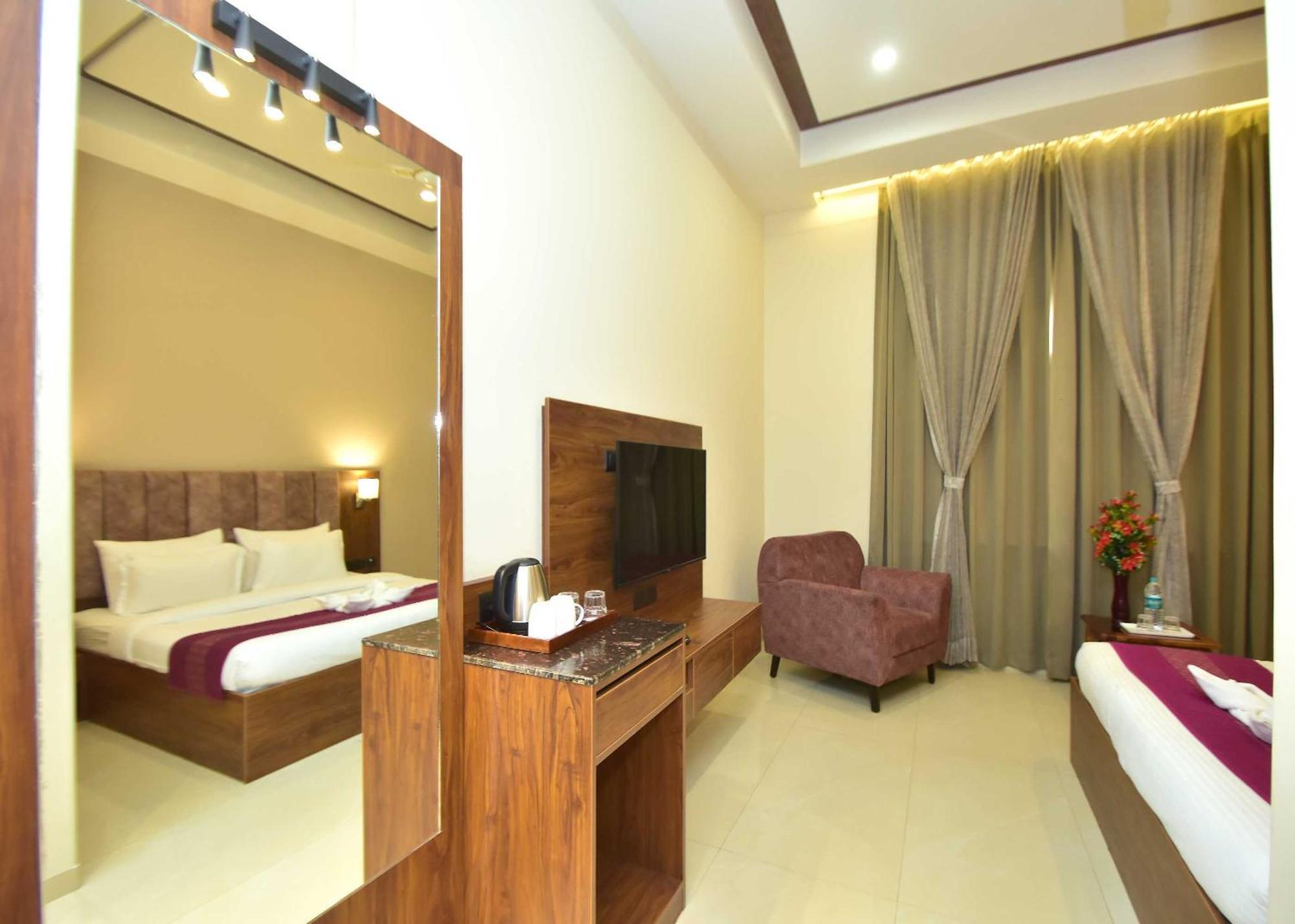 Hotel Shyamleela Khātu Dış mekan fotoğraf