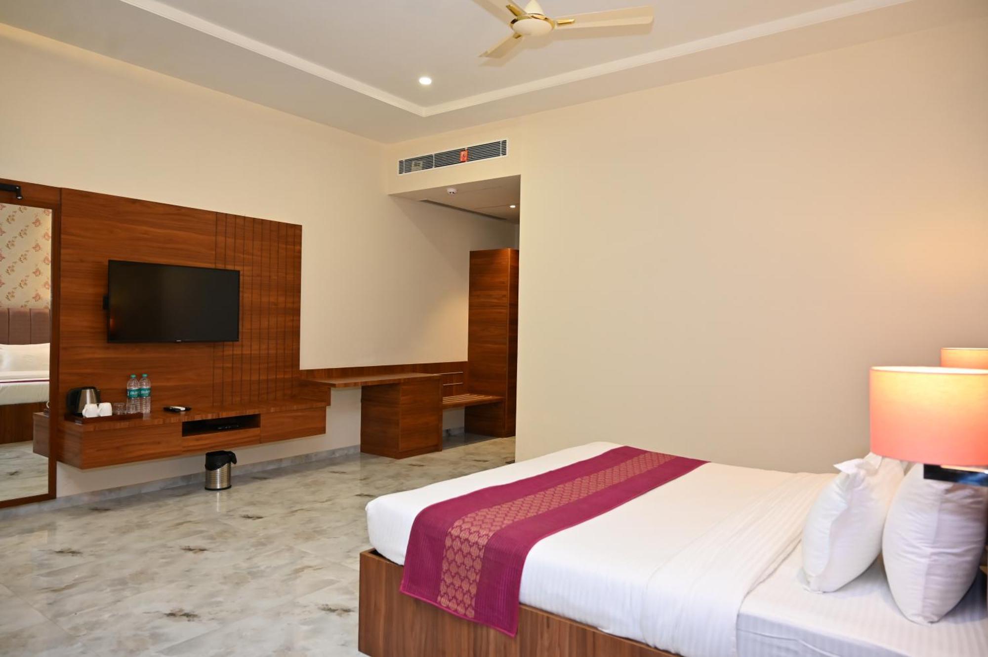 Hotel Shyamleela Khātu Dış mekan fotoğraf